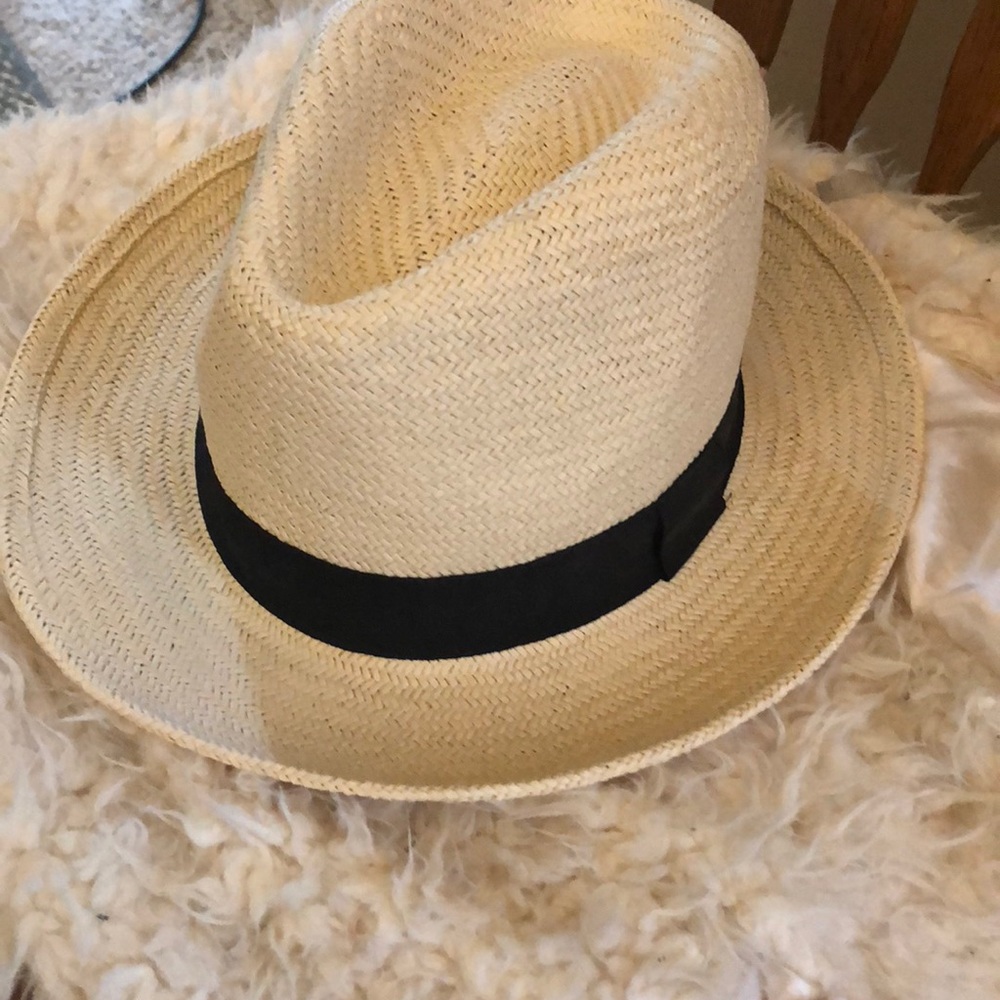 Straw fedora